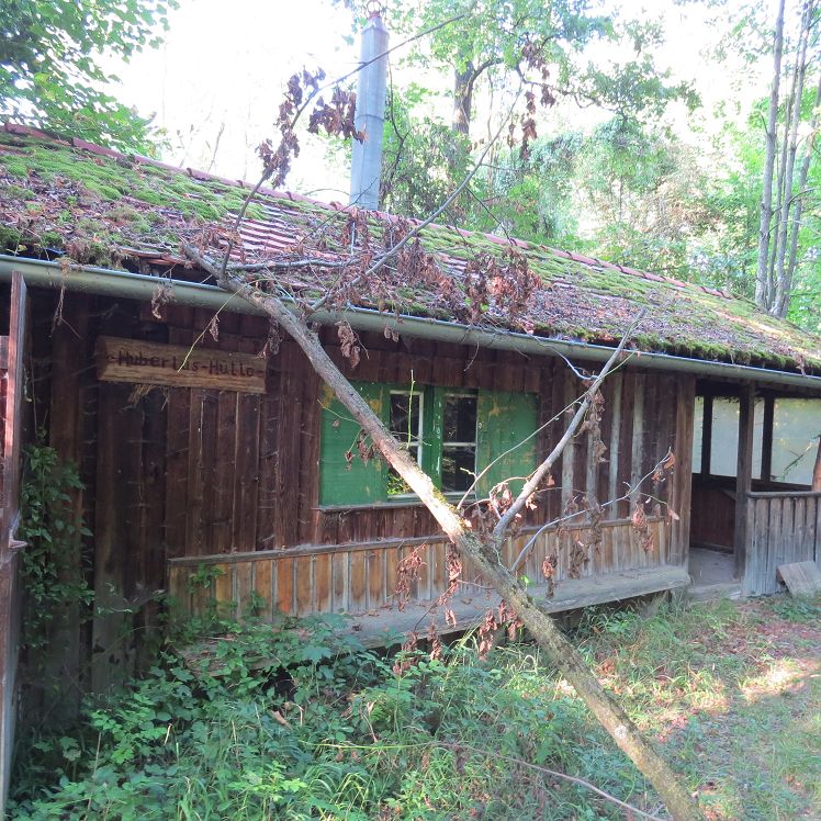 die verfallene Hubertus Hütte