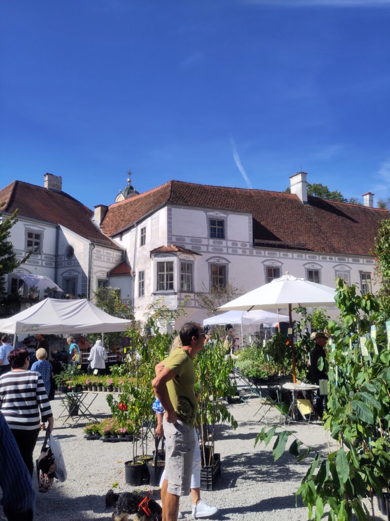 GartenLust Schloss Neufraunhofen